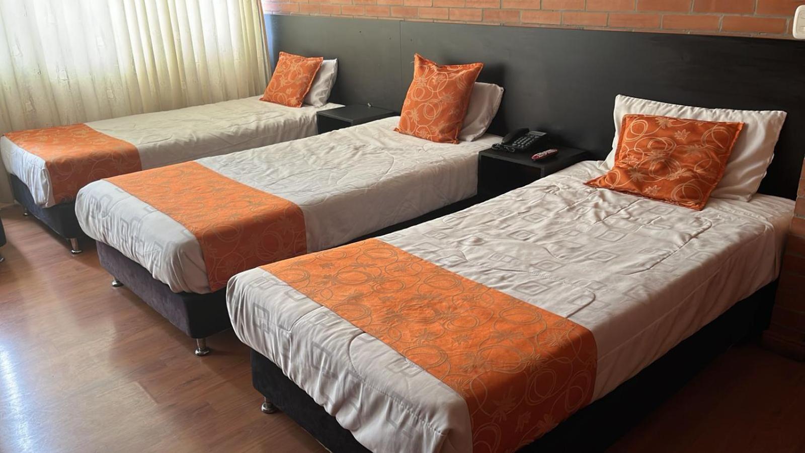 Hotel Bogota Astral Exterior photo