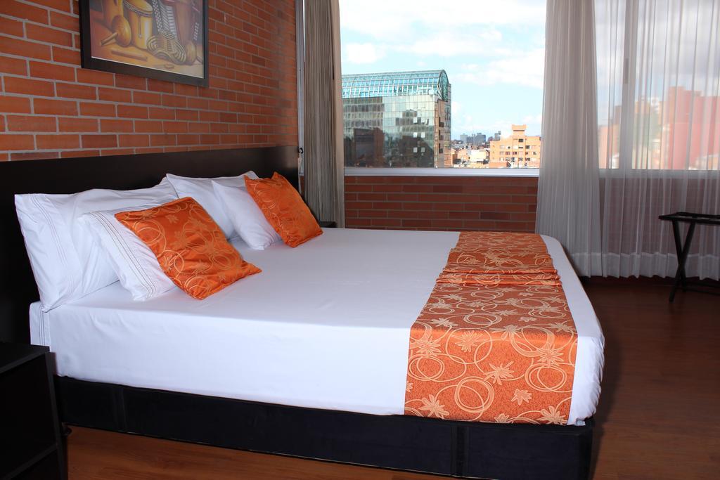 Hotel Bogota Astral Exterior photo